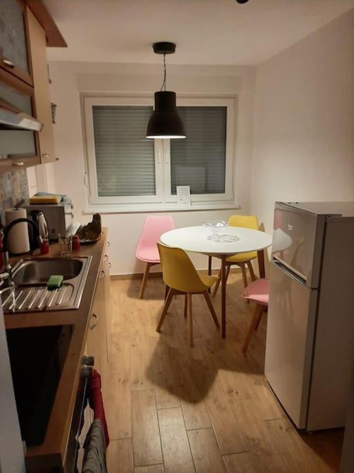 Studio Apartman Bojana 34M2,Free Wifi,Parking Сисак Экстерьер фото