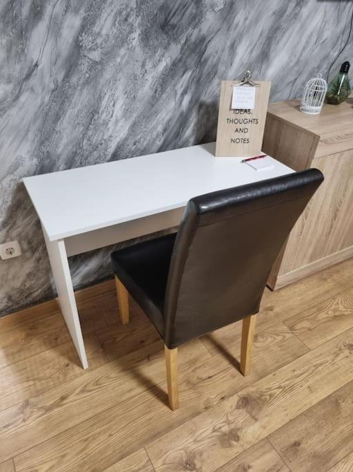 Studio Apartman Bojana 34M2,Free Wifi,Parking Сисак Экстерьер фото